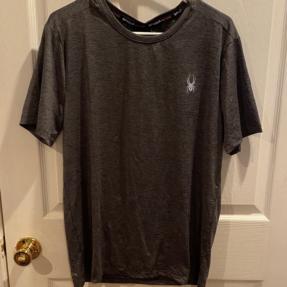 Spyder Men's Dark Gray Short Sleeve Tee
730 size M